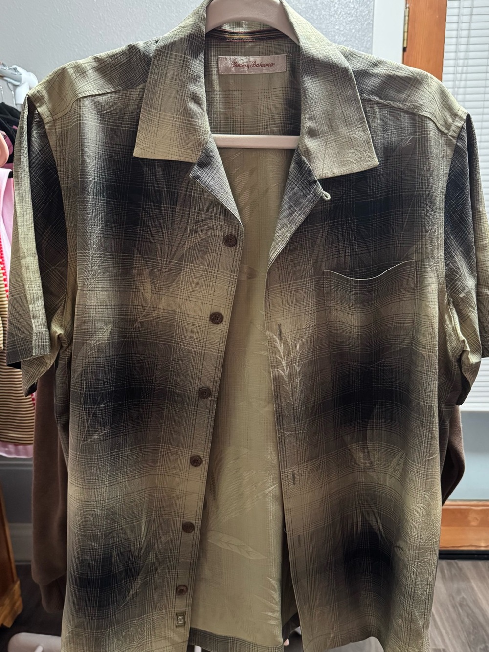 Tommy Bahama Olive & Black Short-Sleeve Camp Shirt Jacket